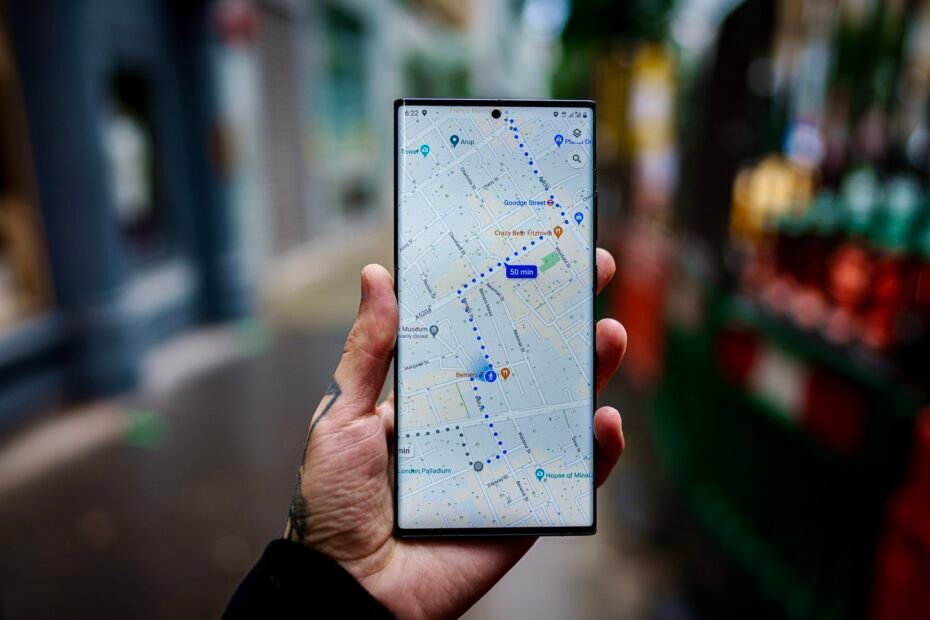 Cómo aparecer en Google Maps: guía del perfil de empresa