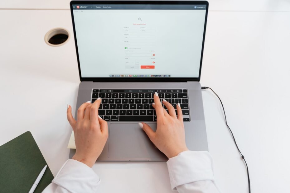 Automatiza la captación de clientes: del formulario al CRM