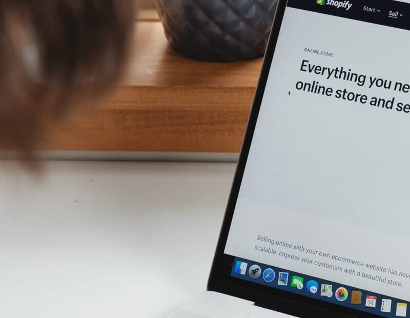 Cómo contratar un experto Shopify en Barcelona